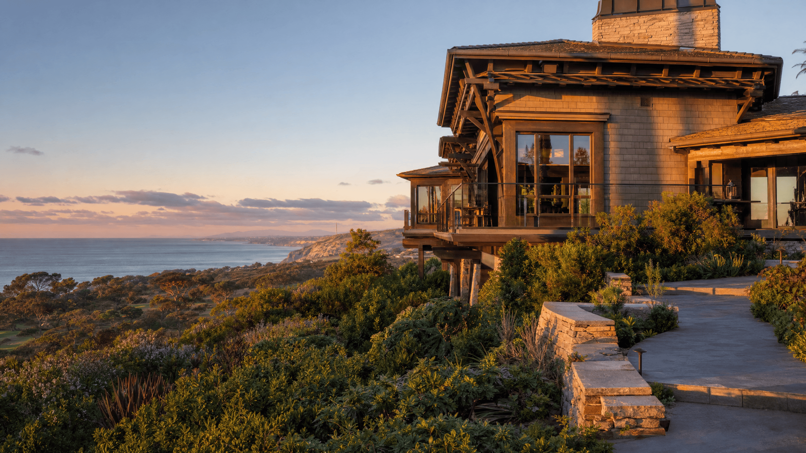 The Lodge at Torrey Pines: A Craftsman’s Ode to the California Coast